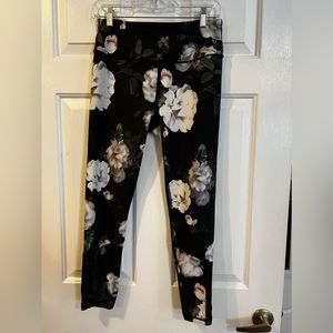 EUC beautiful floral, Victoria’s Secret leggings, Sz M